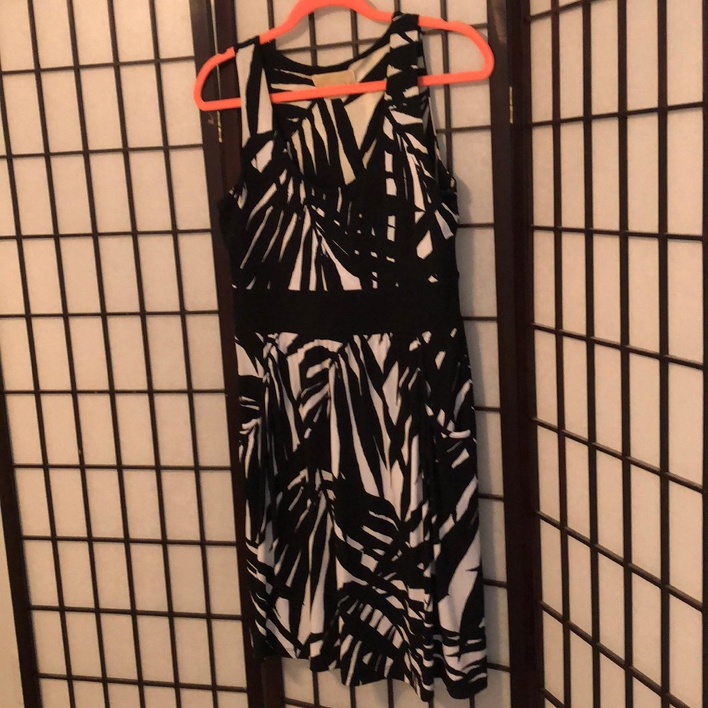 Michael Kors black and white dress with pockets
